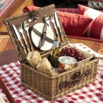 bridesmaid-gift-picnic-basket