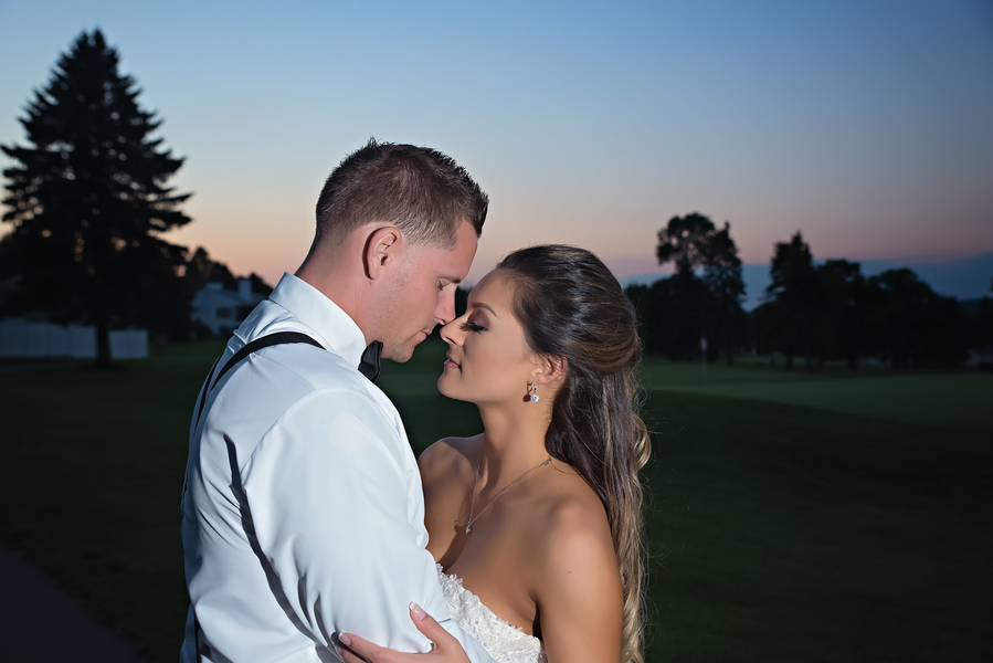 View More: http://brittanyadamsphotography.pass.us/torren-wedding
