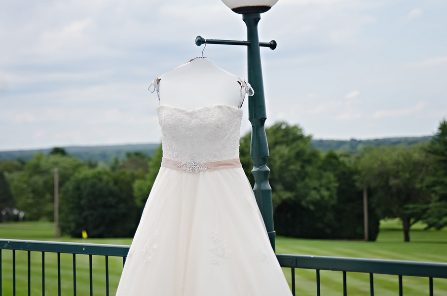 View More: http://brittanyadamsphotography.pass.us/torren-wedding