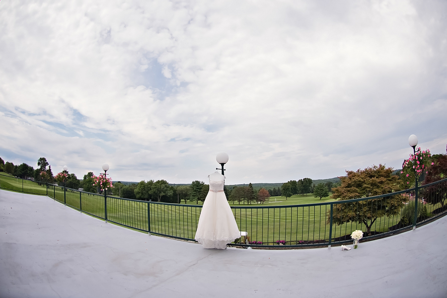 View More: http://brittanyadamsphotography.pass.us/torren-wedding